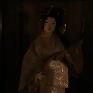 Meet your Posher, Elaine